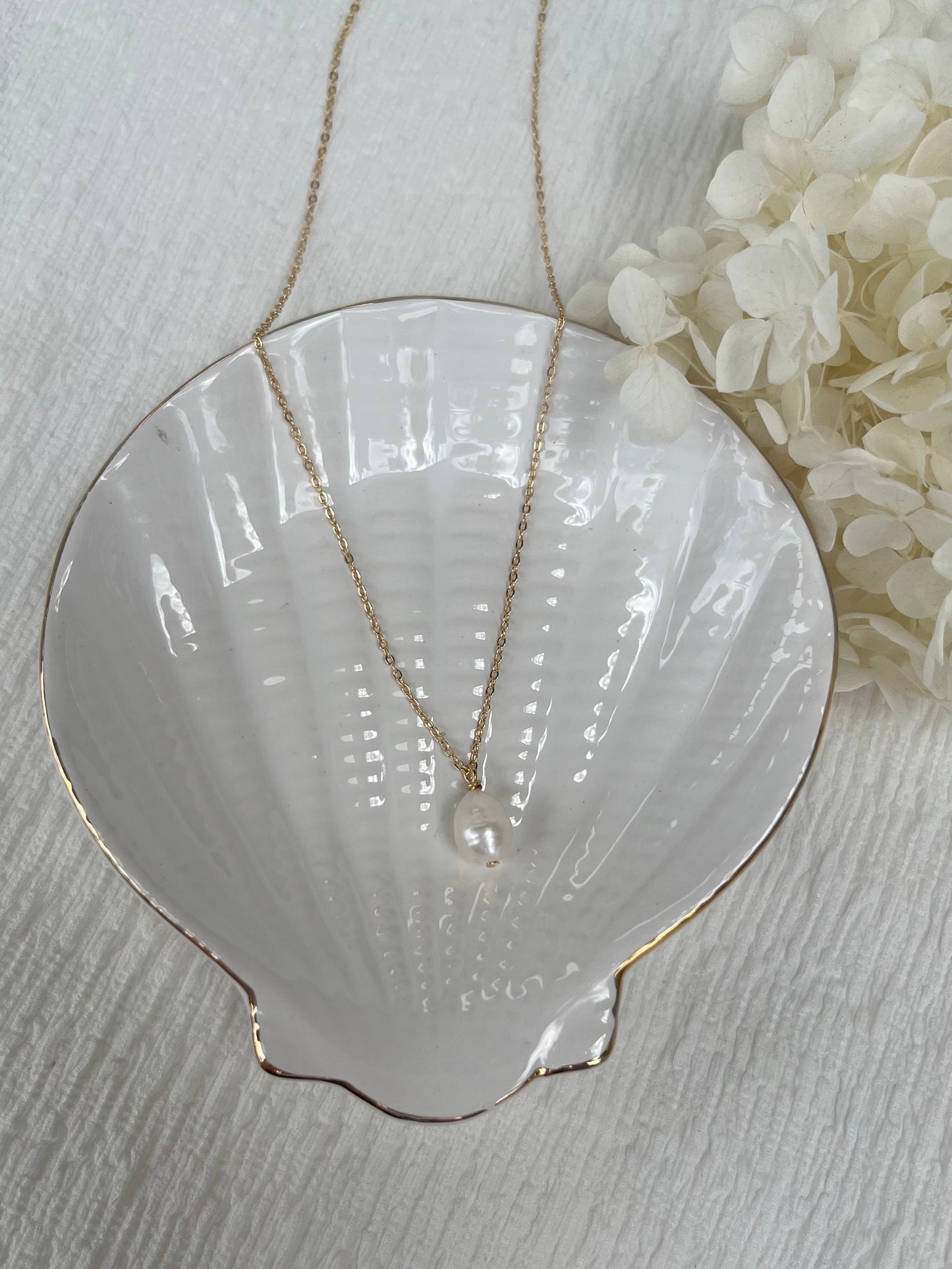 Sterling Silver Baroque Pearl Necklace (Gold/Silver)