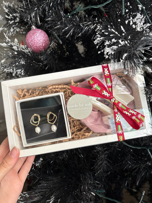 Deluxe Gift Box: Gold Statement Earrings
