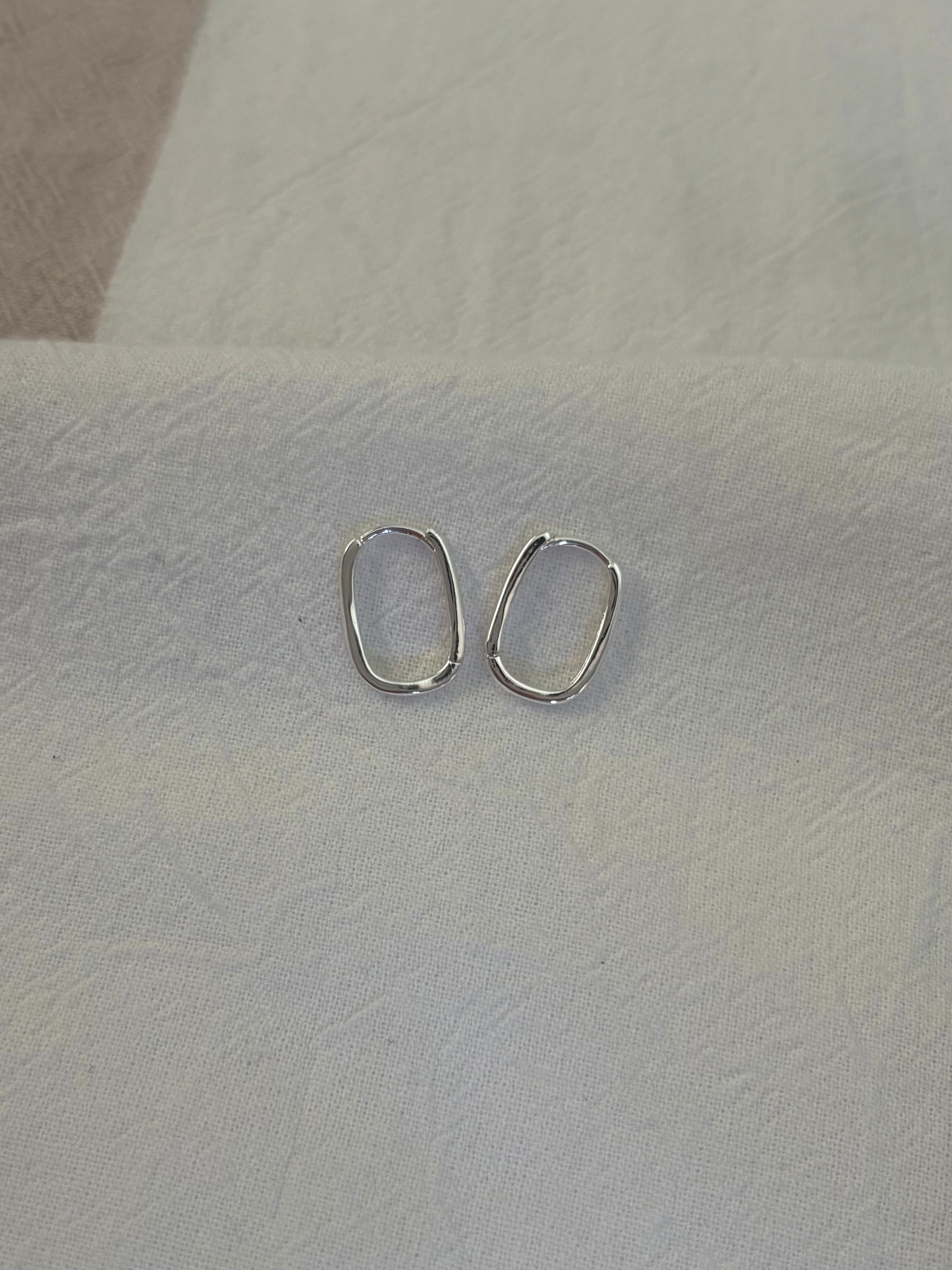 Sterling Silver Rectangle Hoops (Gold/Silver)
