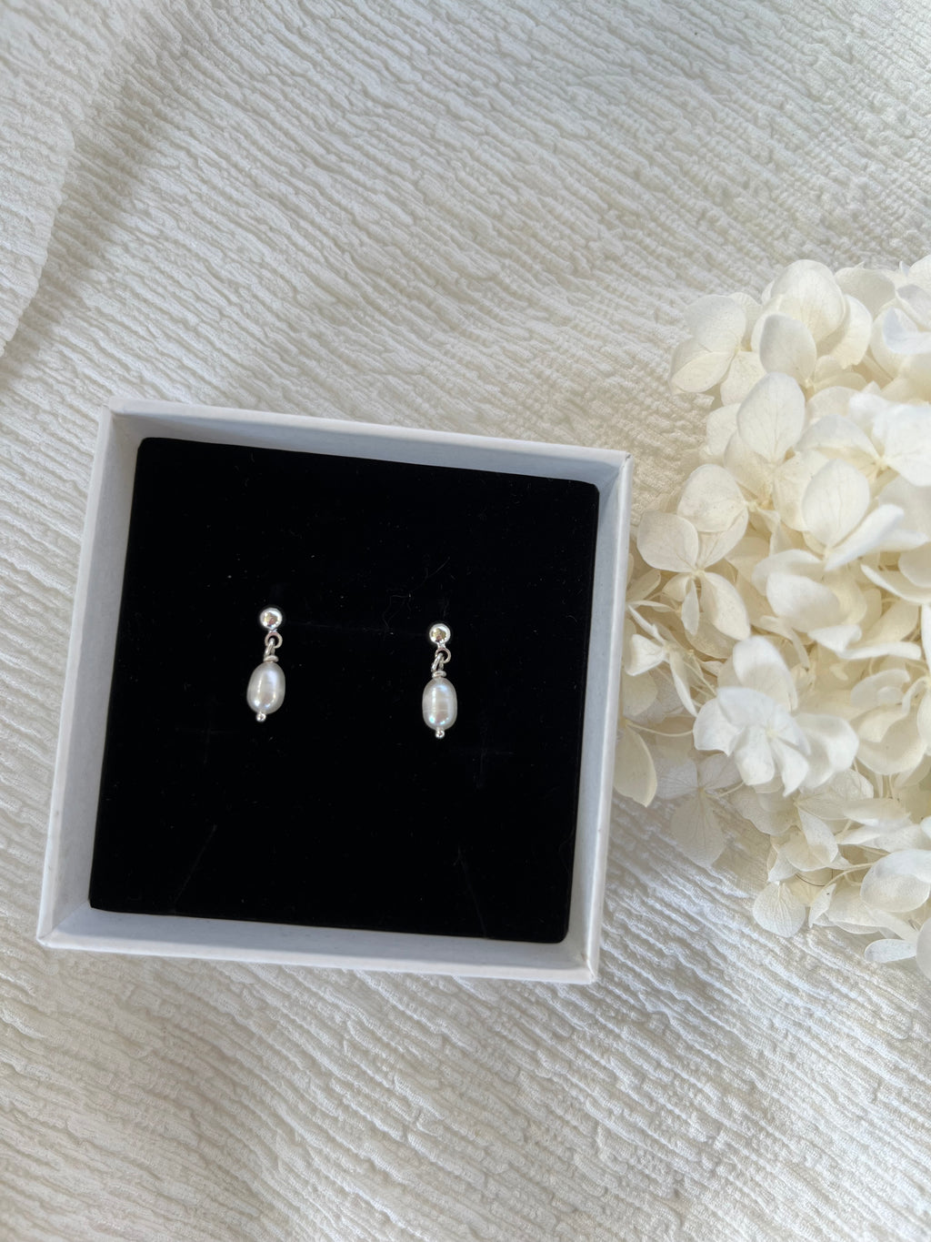 Sterling Silver Camilla Pearl Earrings (Gold/Silver)