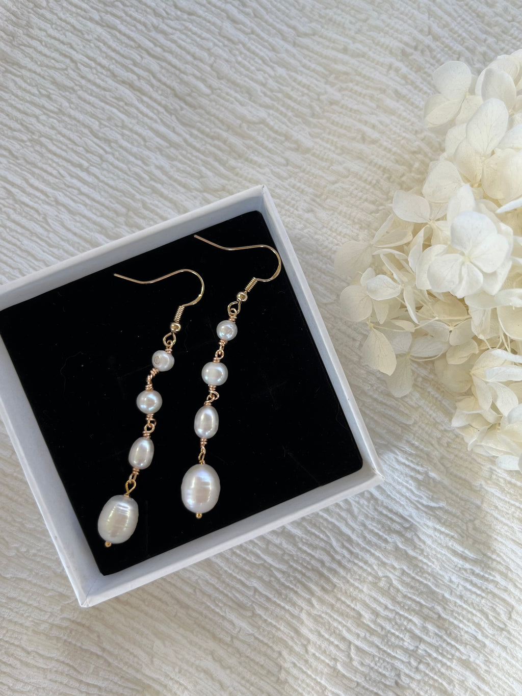 Sterling Silver Elle Pearl Earrings (Gold/Silver)