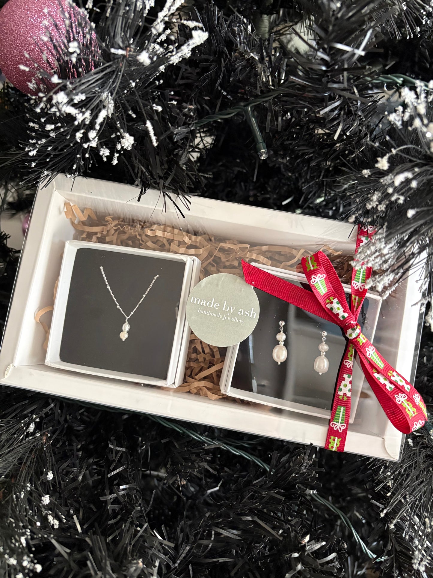 Deluxe Gift Box: Olivia and Hazel Set