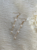 Sterling Silver Raven Pearl Earrings (Gold/Silver)