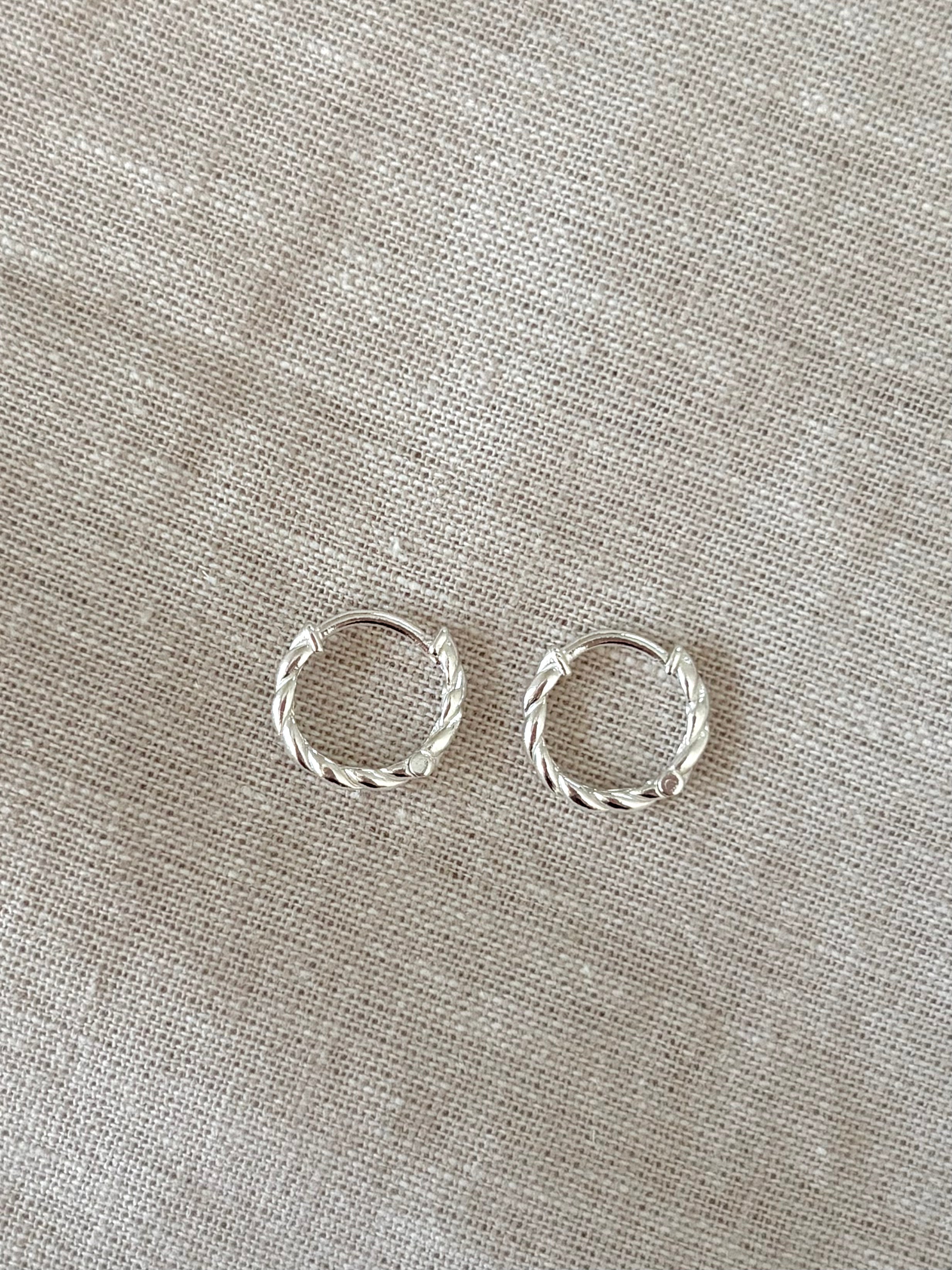 Sterling Silver Twist Hoops (Gold/Silver)