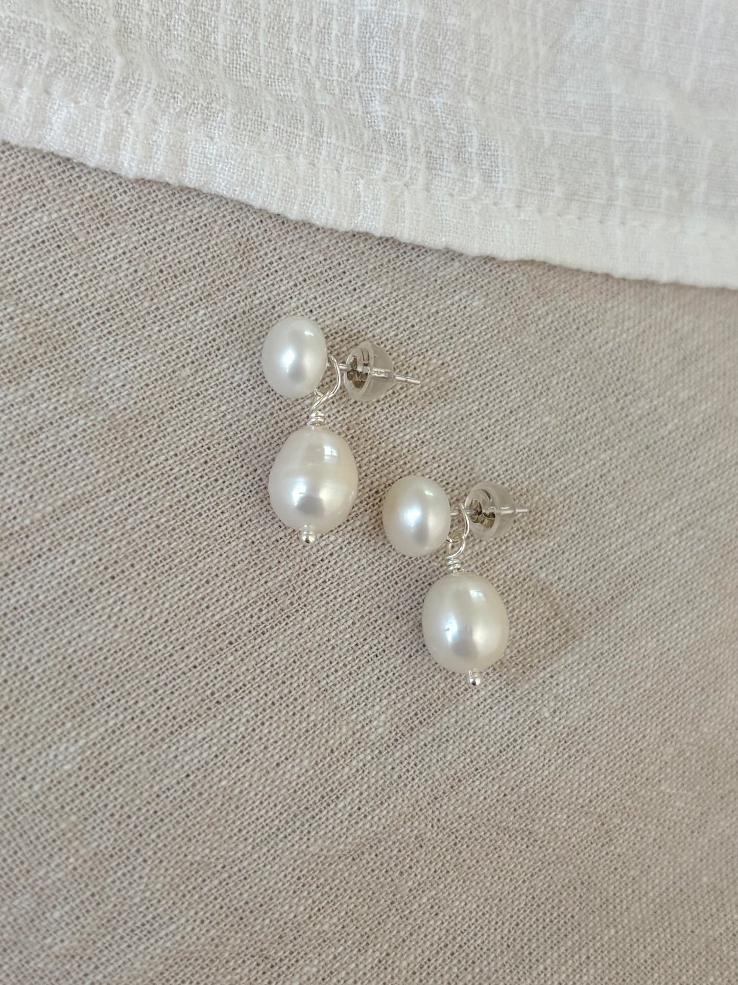 Sterling Silver Avery Pearl Earrings (Gold/Silver)